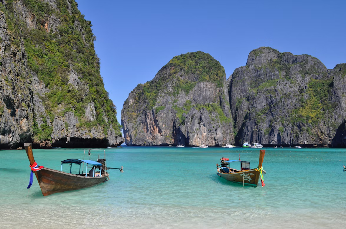 Day 02 – Phi Phi Islands by Speedboat